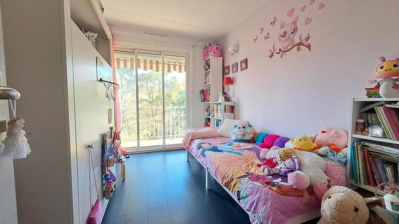 Appartement - 79 m² - 4 pièces