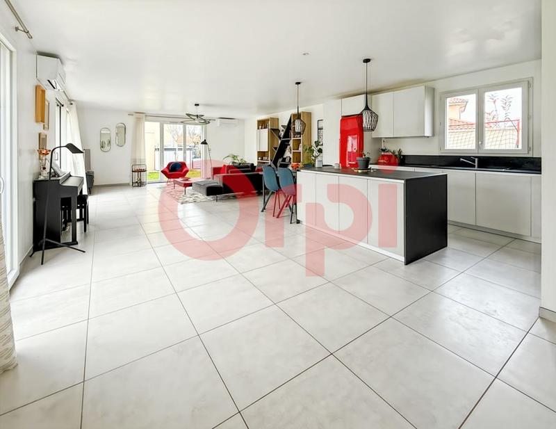 Maison - 142 m² - 5 pièces