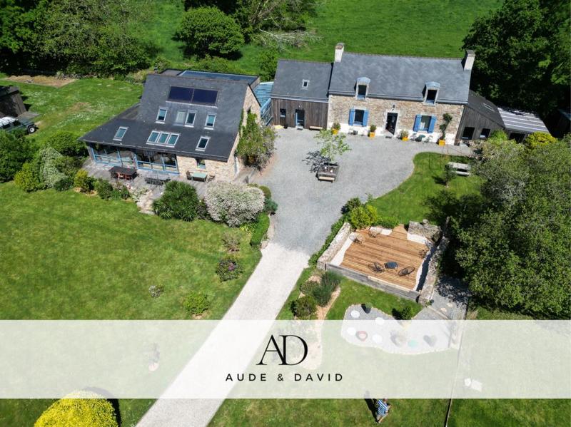 Maison - 340 m² - 15 pièces