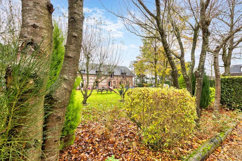 Maison - 321 m² - 12 pièces