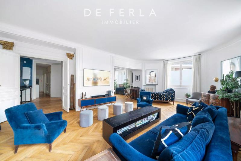 Appartement - 203 m² - 7 pièces