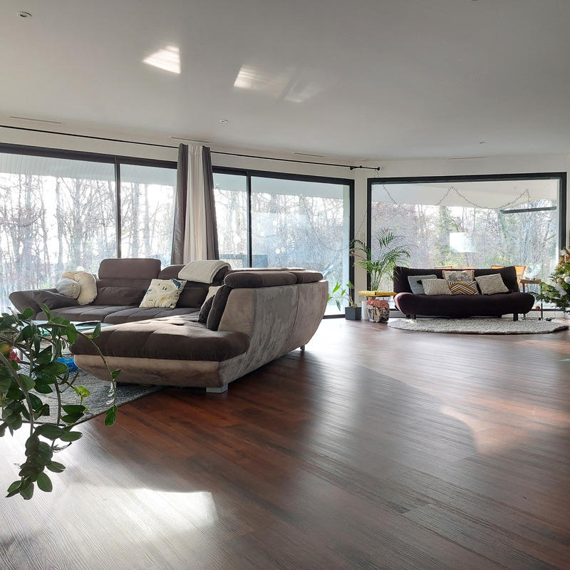 Maison - 216 m² - 7 pièces