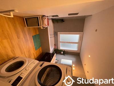 Chambre - 12 m² - 1 pièce