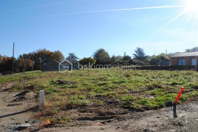 Terrain - 1 051 m²