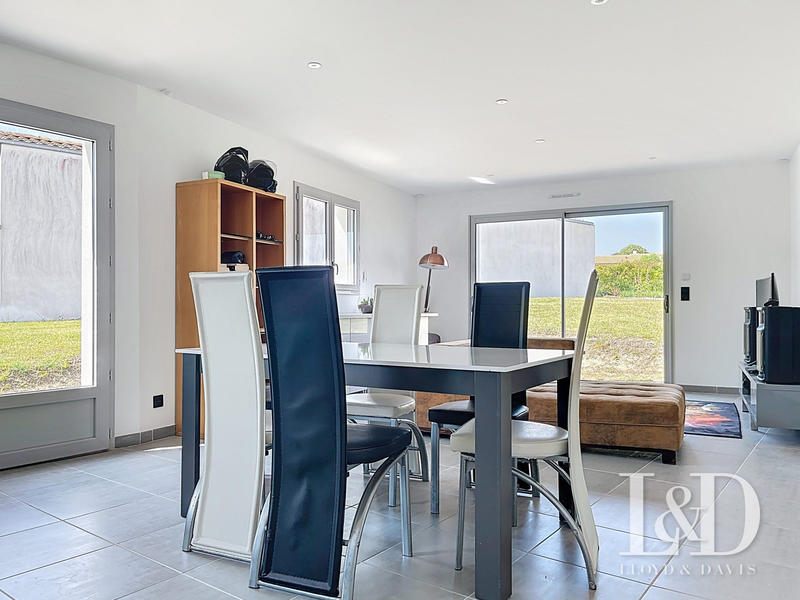 Maison - 107 m² - 4 pièces