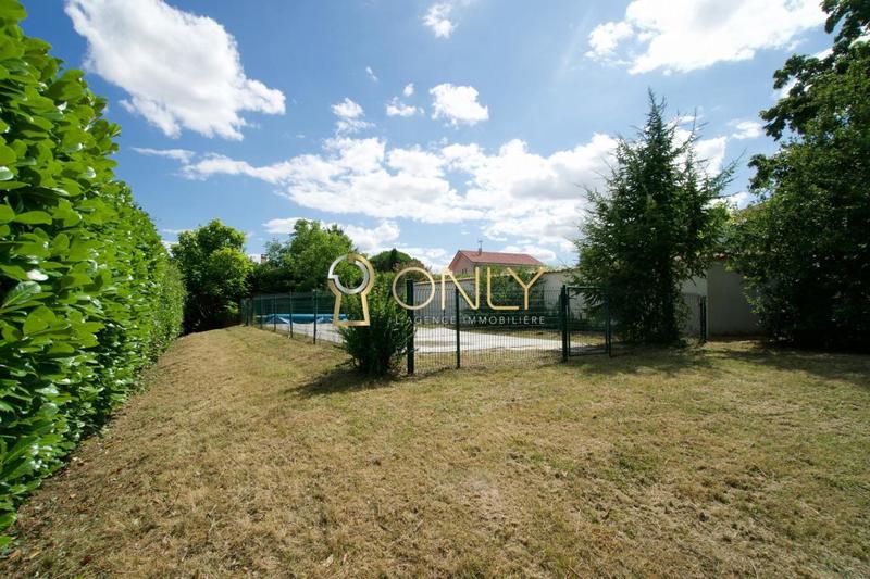 Maison - 285 m² - 10 pièces