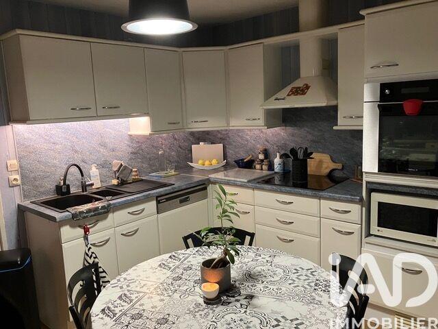 Maison - 88 m² - 4 pièces