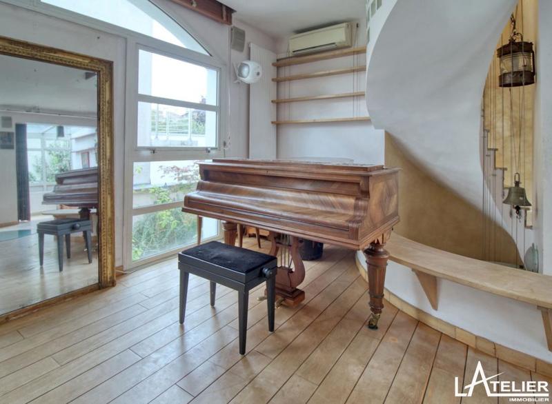 Maison d'architecte - 300 m² - 10 pièces