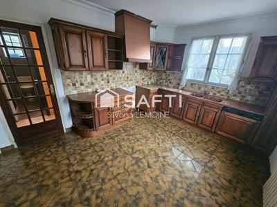 Maison - 148 m² - 8 pièces