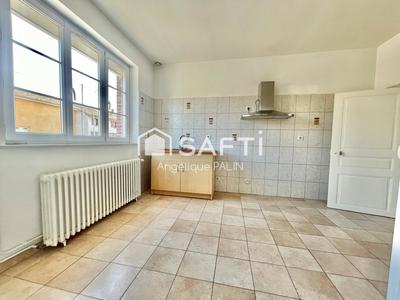 Maison - 121 m² - 4 pièces
