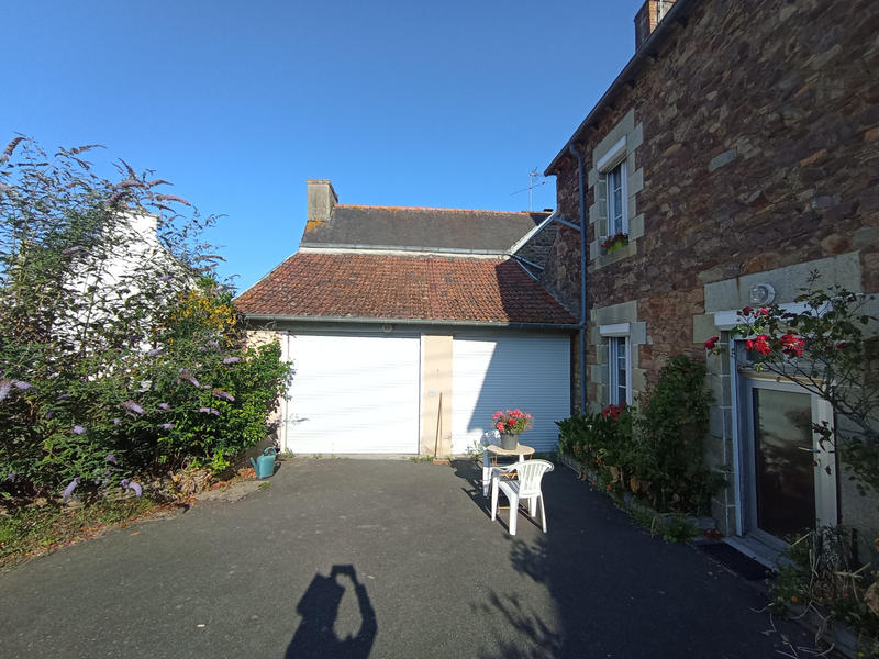 Maison - 96 m² - 4 pièces