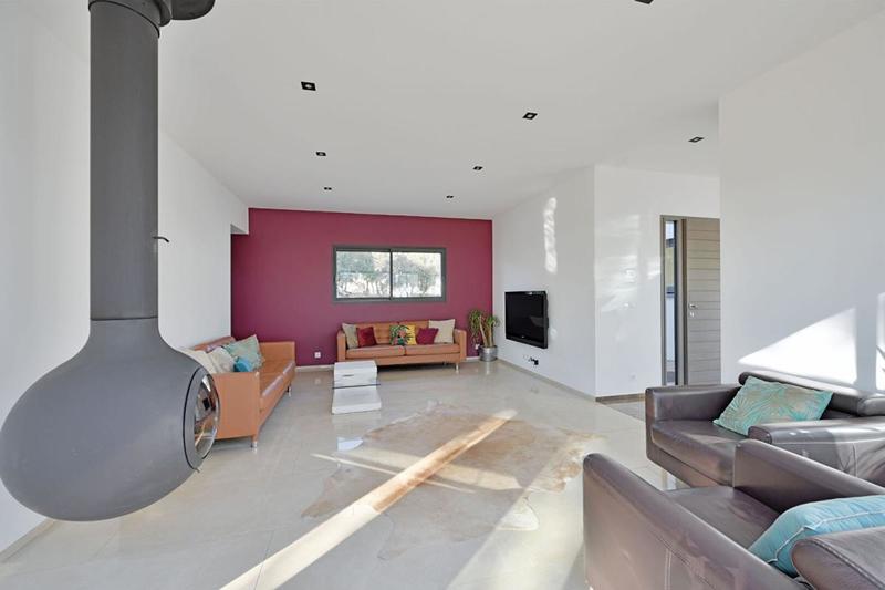 Demeure - 400 m² - 11 pièces