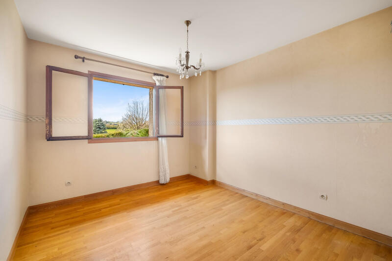 Maison - 138 m² - 6 pièces