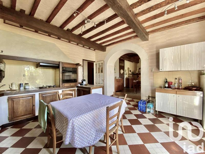 Maison - 240 m² - 10 pièces