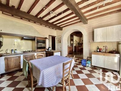 Maison - 240 m² - 10 pièces