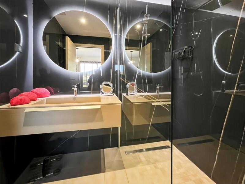 Appartement - 70 m² - 3 pièces