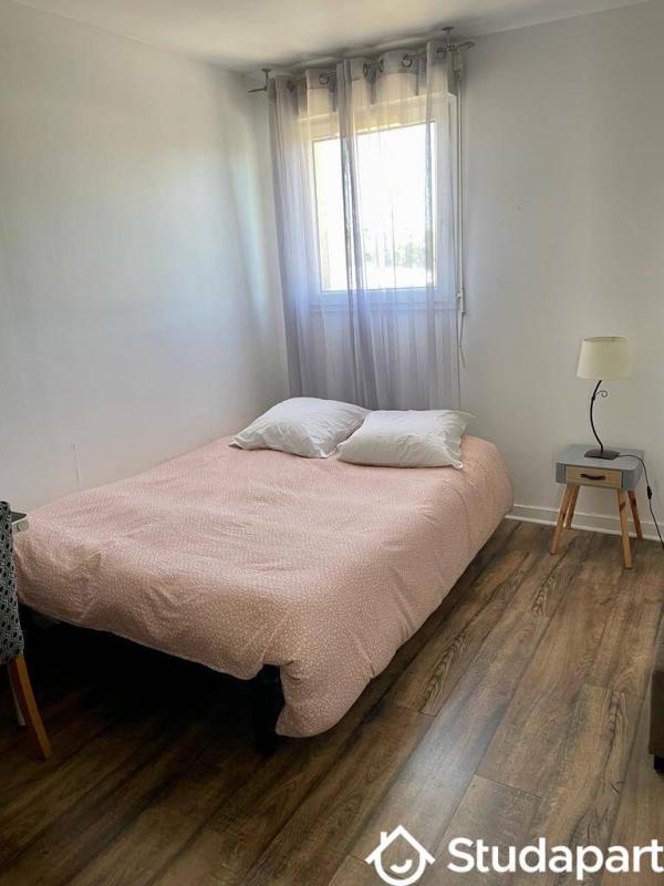 Chambre - 15 m² - 1 pièce