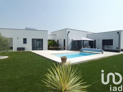 Maison - 198 m² - 8 pièces