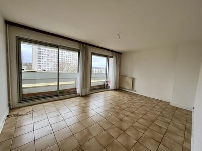 Appartement - 79 m² - 4 pièces