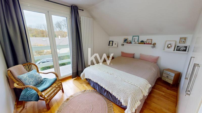 Maison - 178 m² - 6 pièces