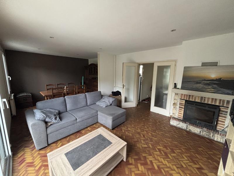 Maison - 95 m² - 4 pièces