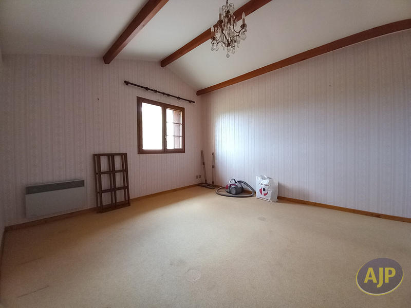 Maison - 192 m² - 6 pièces