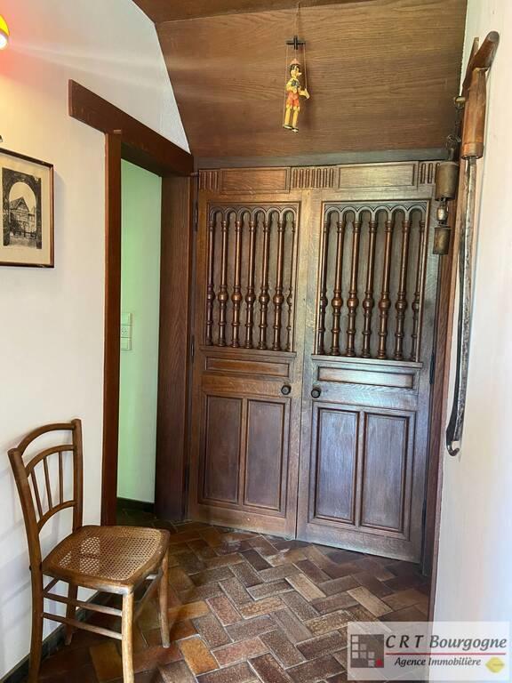 Maison - 250 m² - 9 pièces