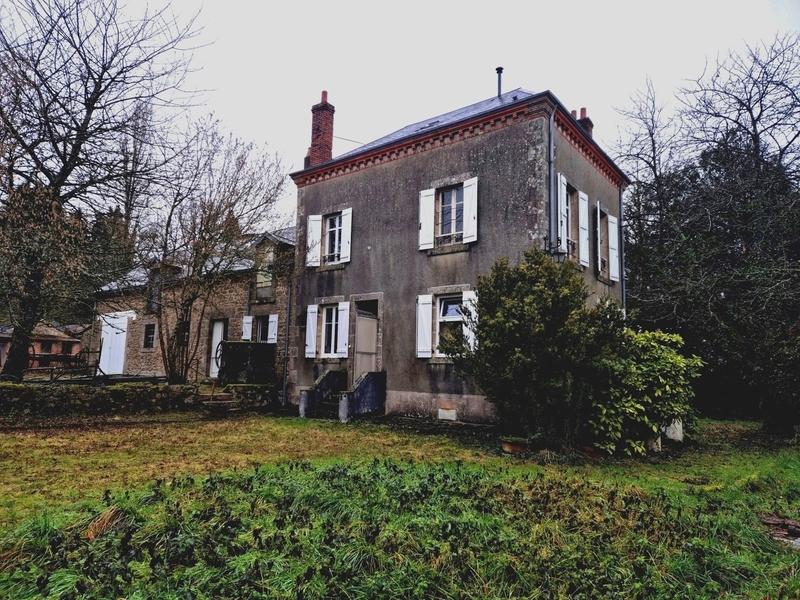 Maison - 180 m² - 14 pièces