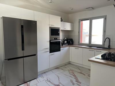 Propriété - 119 m² - 4 pièces