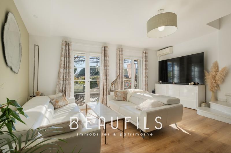 Appartement - 100 m² - 4 pièces