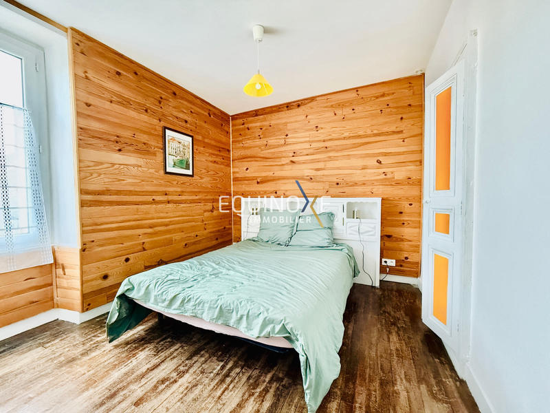 Maison - 161 m² - 7 pièces