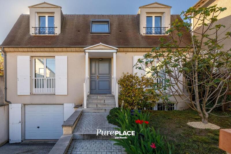Maison - 220 m² - 7 pièces