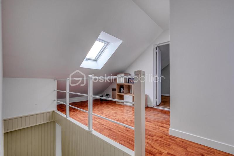 Maison - 94 m² - 5 pièces