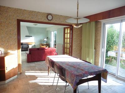 Maison - 165 m² - 9 pièces