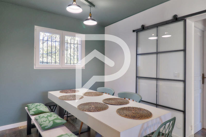 Villa - 137 m² - 6 pièces