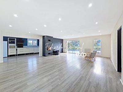 Maison - 161 m² - 6 pièces