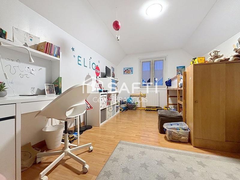 Maison - 110 m² - 5 pièces