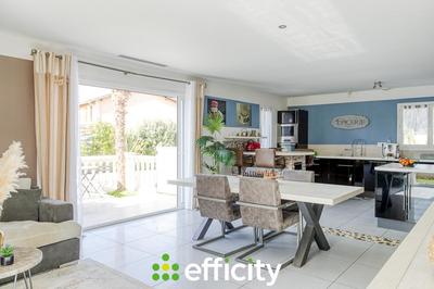 Maison - 136 m² - 5 pièces