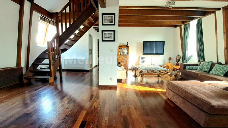 Appartement - 158 m² - 5 pièces