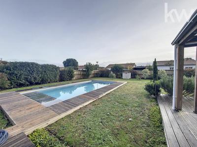 Maison - 127 m² - 6 pièces