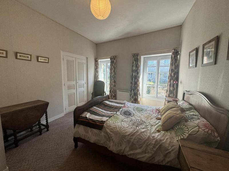 Maison - 157 m² - 7 pièces