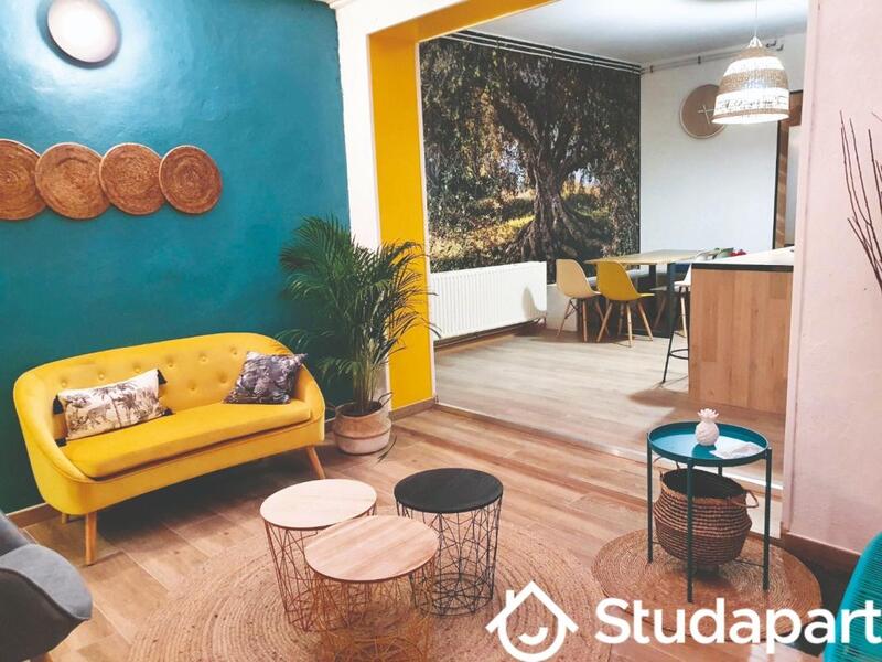 Chambre - 12 m² - 1 pièce