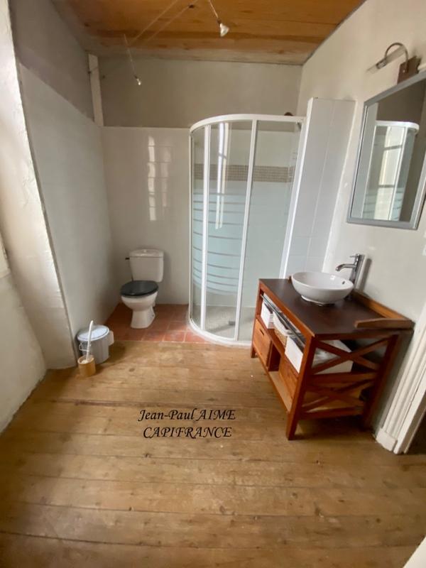 Maison - 264 m² - 9 pièces