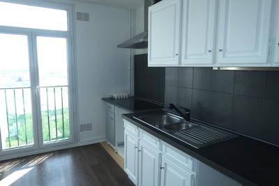 Appartement - 75 m² - 4 pièces