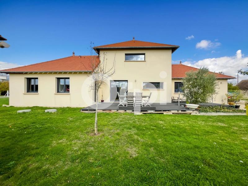 Maison - 162 m² - 5 pièces