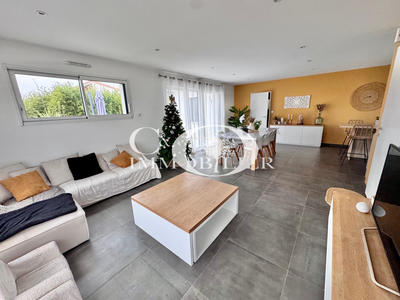 Maison - 95 m² - 4 pièces