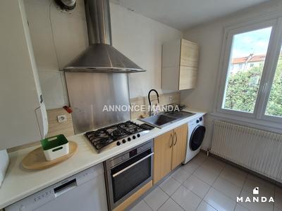 Appartement - 83 m² - 4 pièces