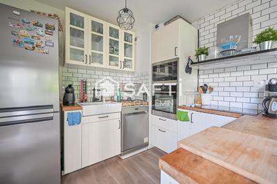 Appartement - 79 m² - 4 pièces