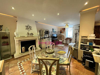 Maison - 97 m² - 4 pièces