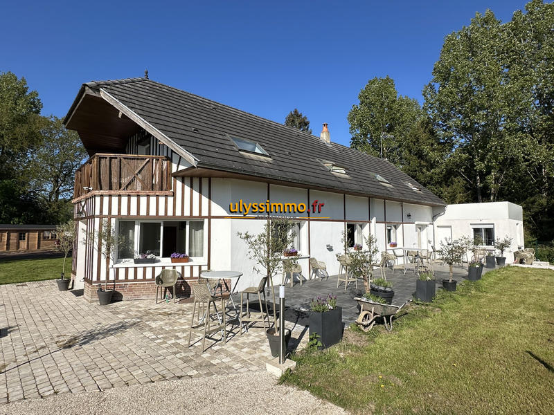 Maison - 518 m² - 15 pièces